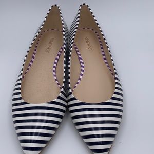 Nine West women’s pointed flats size 10M NWT